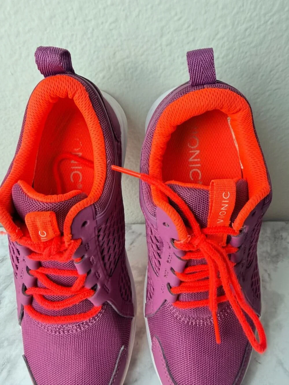 Vionic Womens Ingrid Purple Athletic Sneakers Size 5 With Orange Accents